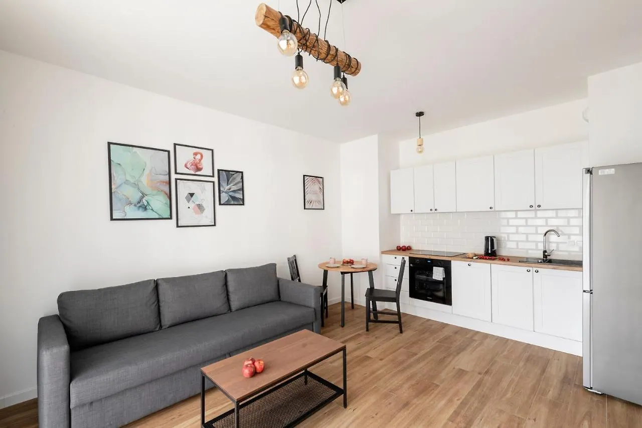 Warsaw - Aparts Wlochy Apartment